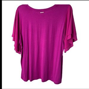 🎈MICHAEL KORS Woman’s Magenta top. short sleeves w/ a sheer overlay. 2X